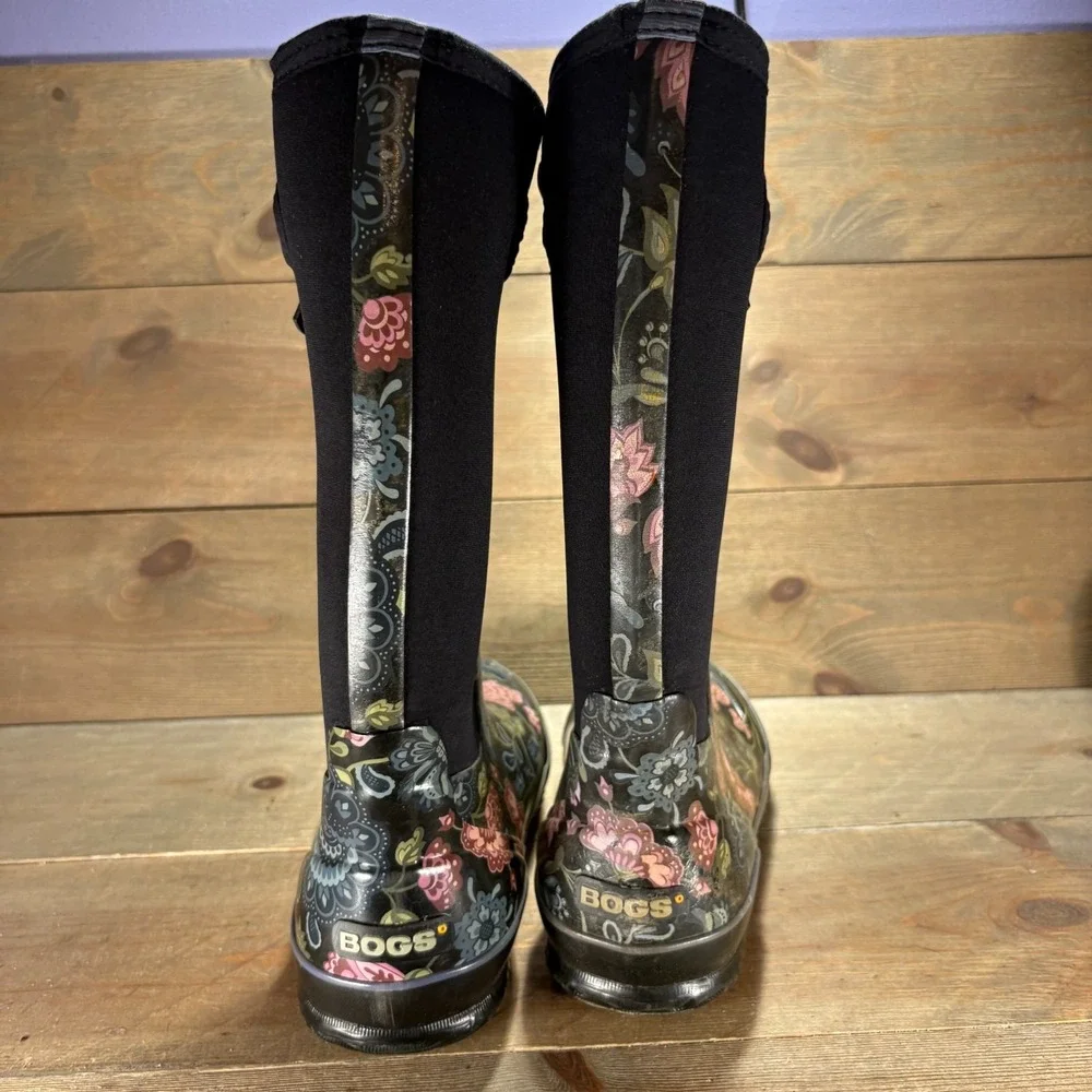 Bogs Classic Winter Bloom Womens size 7 shoes Black Waterproof Tall snow boots